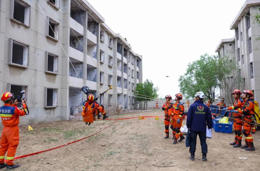 使命召喚·齊魯礪劍2025”地震災害救援跨區域實戰拉動演練 使命召喚·齊魯礪劍2025”地震災害救援跨區域實戰拉動演練